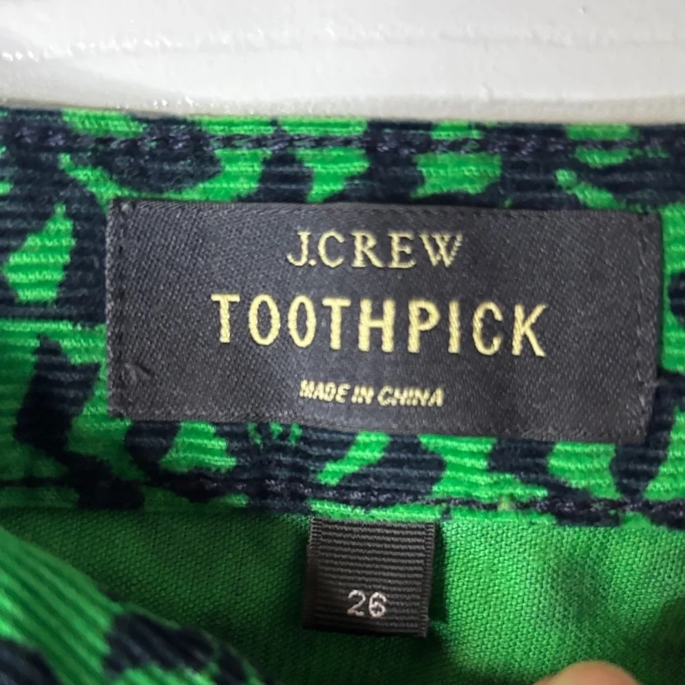 J. Crew Green and Black Bow Patterned Corduroy Ankle Jeans Size 26